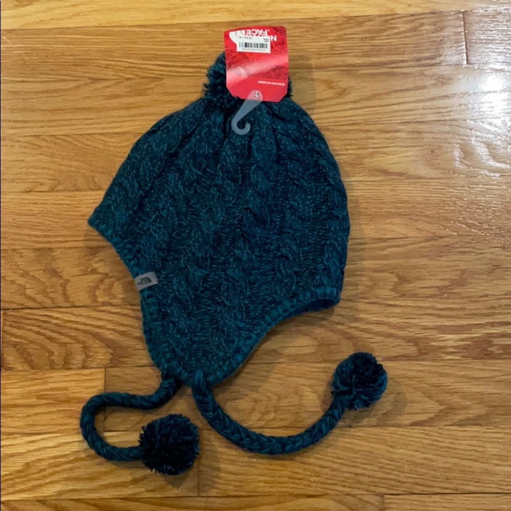 NWT Women’s North Face Fuzzy Earflap Beanie